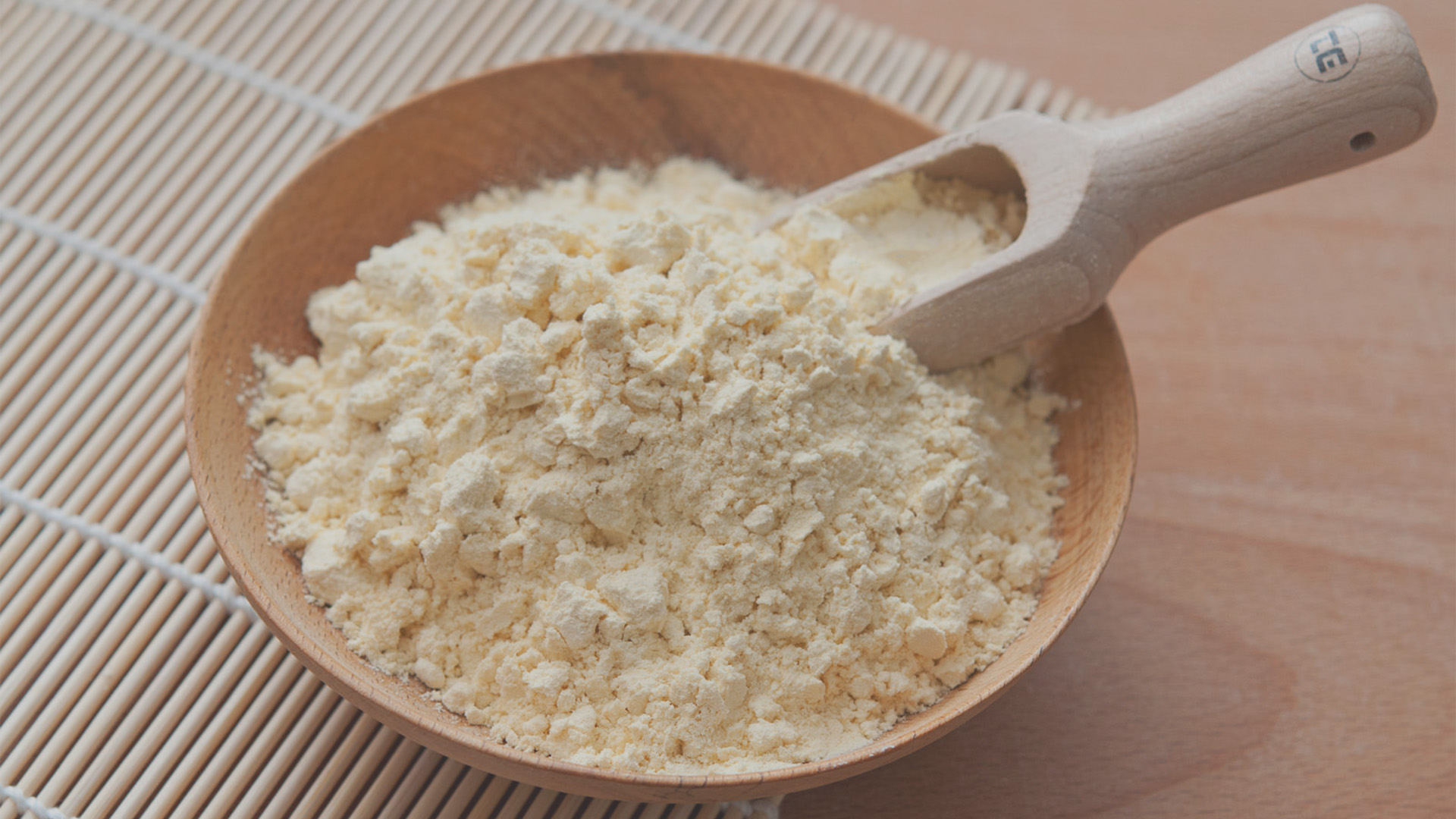 Нут мука. Нутовая мука для лица. Мука нутовая экструдированная. Besan. Gram flour.